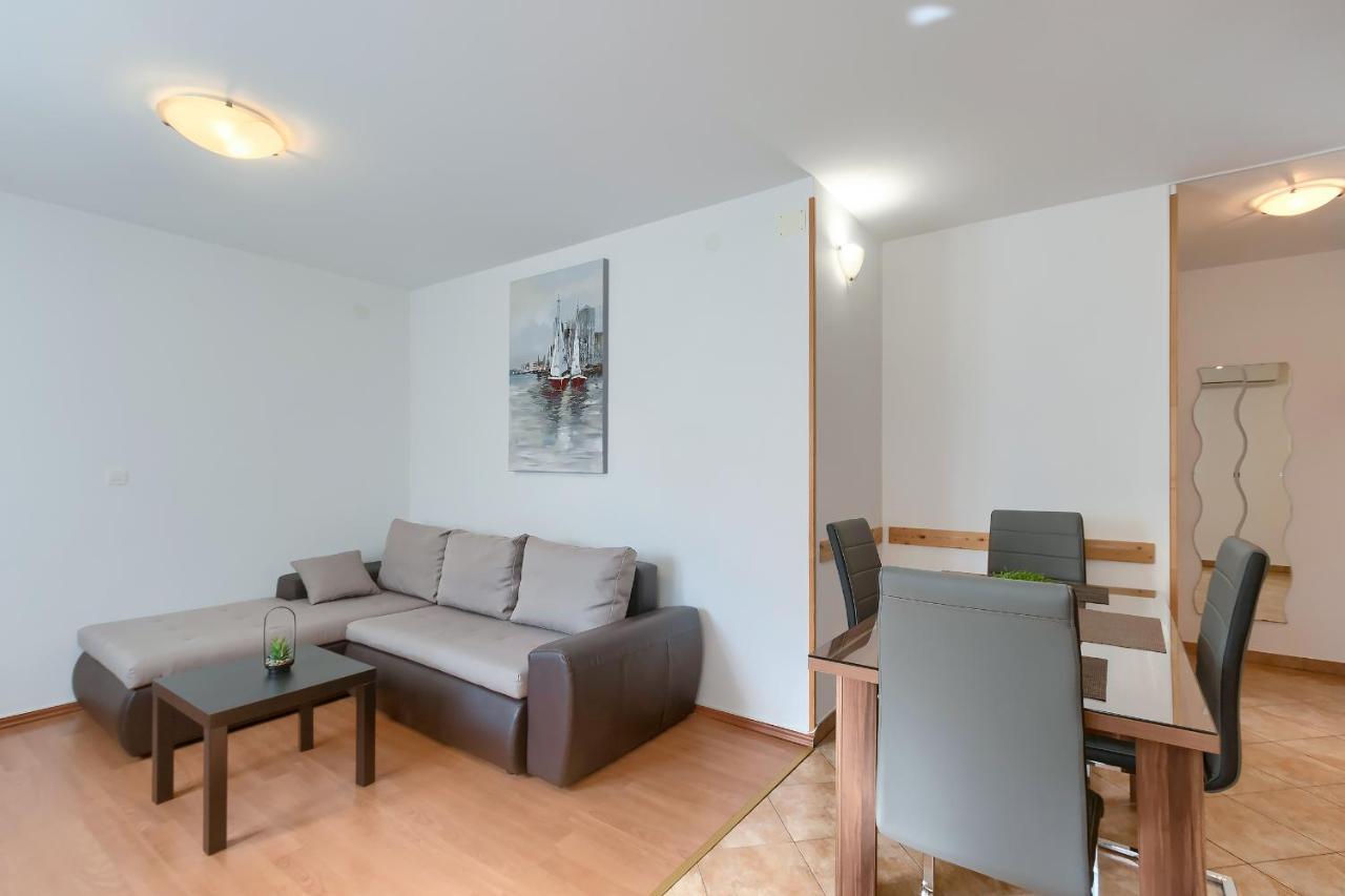 Apartments Gilly 1 Premantura Luaran gambar
